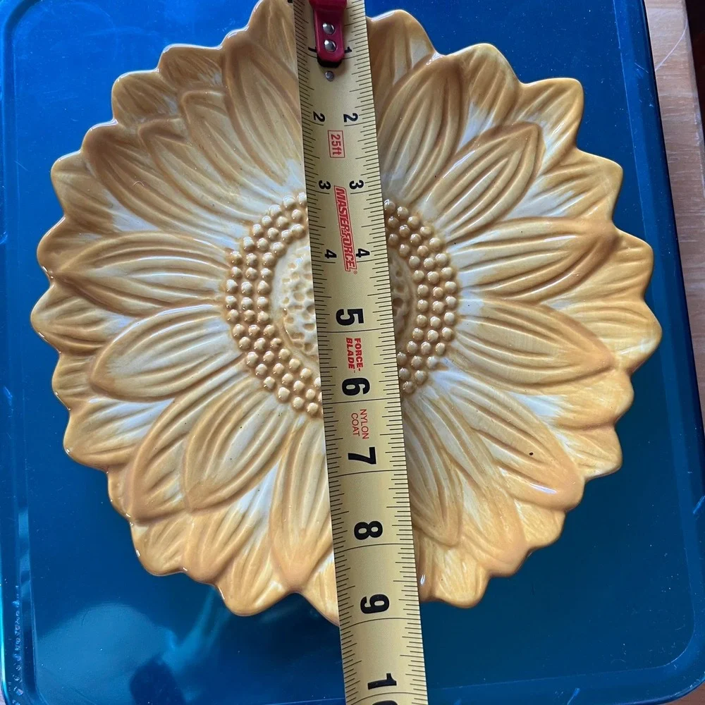 Magenta Sunflower Ceramic Plate Home Decor Yellow Very Good Floral 8.5in